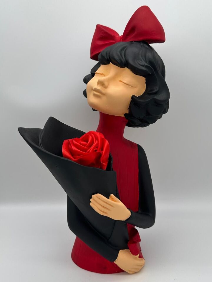 Fiyonklu Buketli Kız Kırmızı